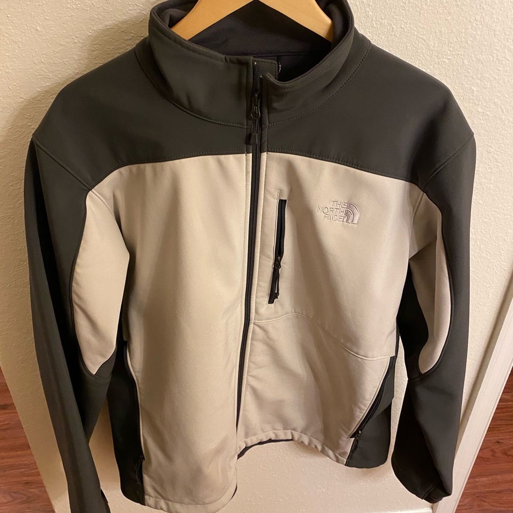 The North Face - Gray two-tone Soft Shell Jacket